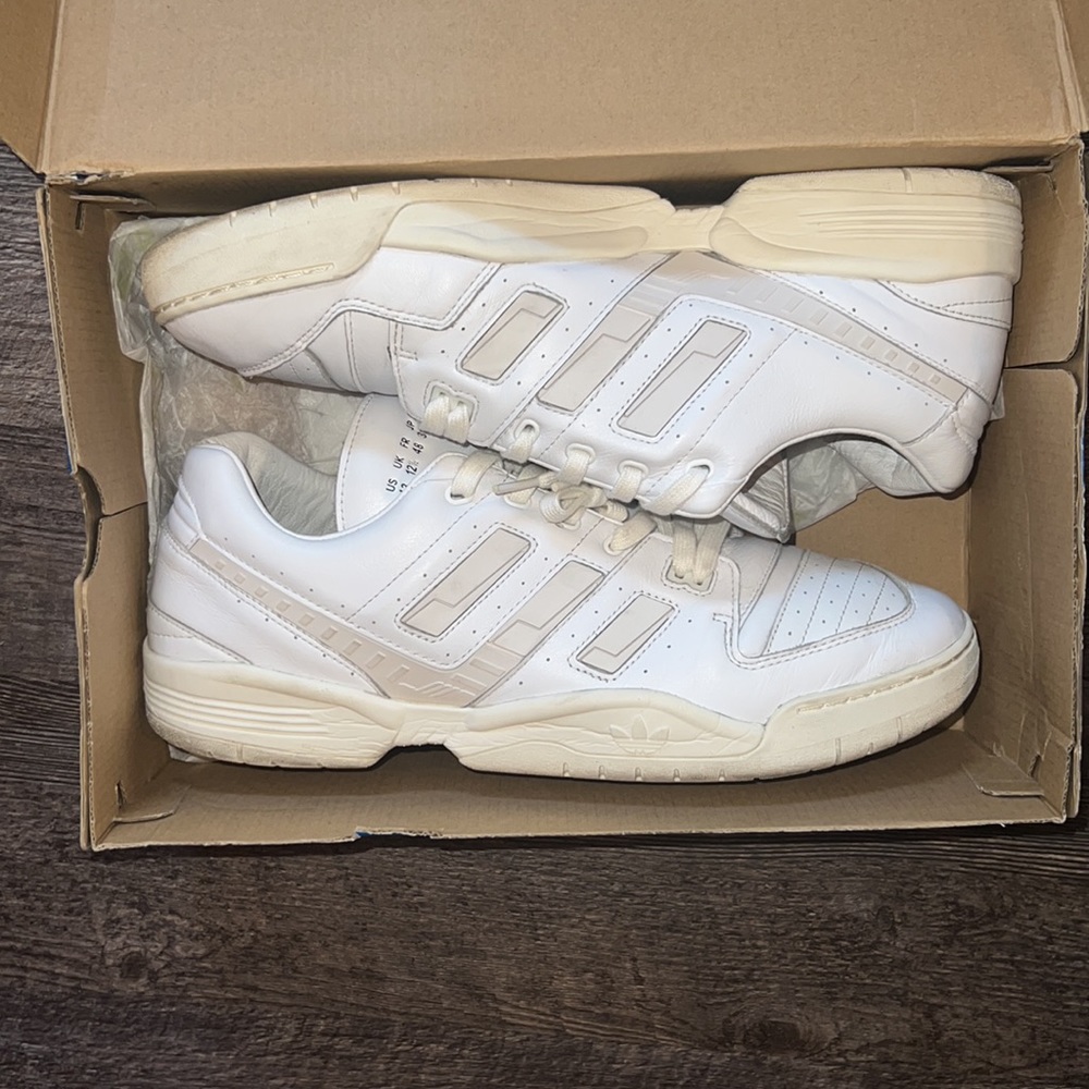 Adidas Sneakers - Picture 10 of 10